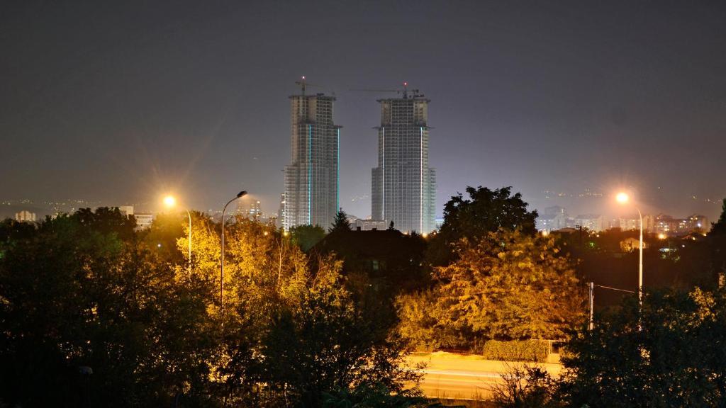 Domus Aparthotel Скоп'є Екстер'єр фото