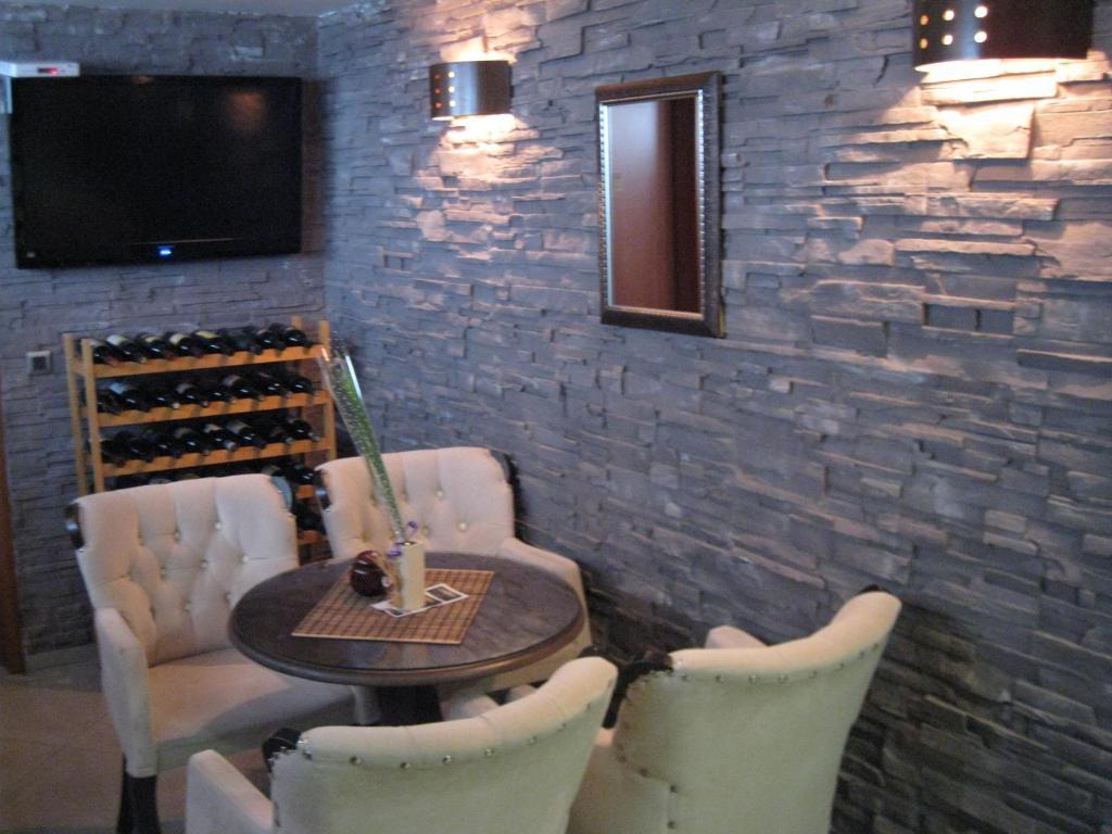 Domus Aparthotel Скоп'є Екстер'єр фото