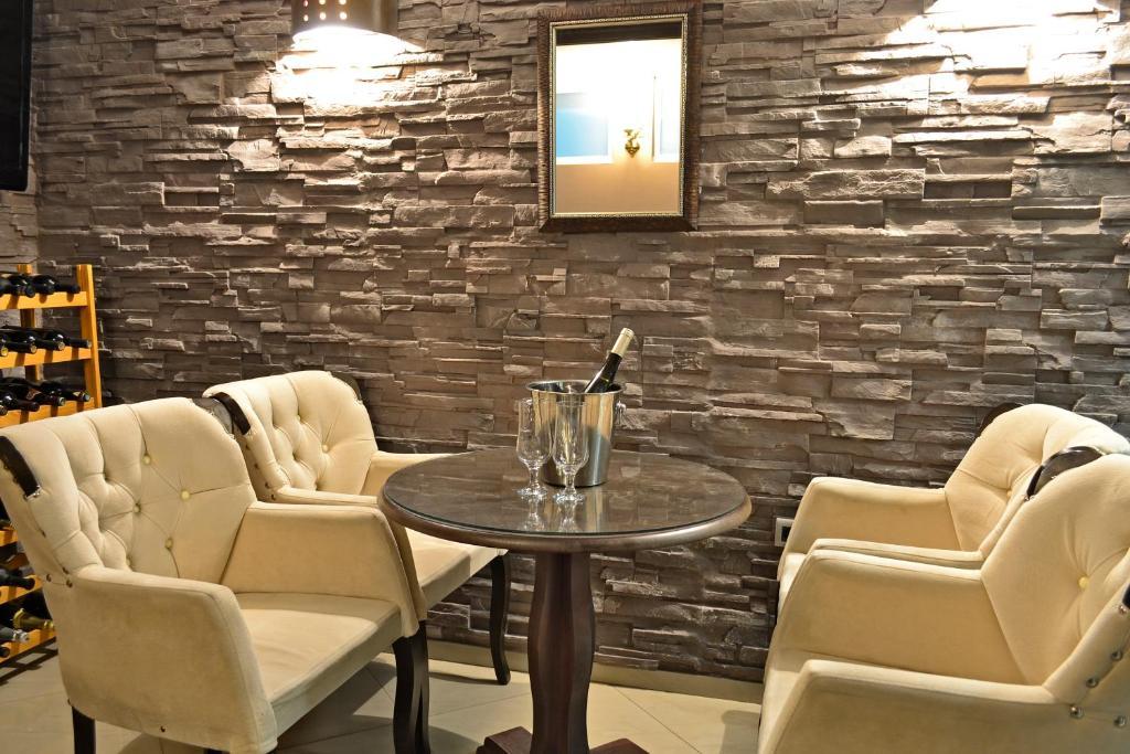 Domus Aparthotel Скоп'є Екстер'єр фото